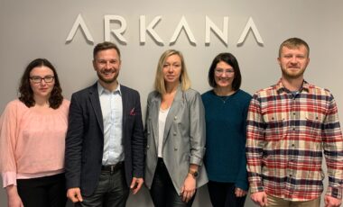 Pozyskiwanie partnerów zagranicznych oraz zwiększanie efektywności sprzedaży eksportowej w „Nowych Czasach”, Arkana Cosmetics, Wrocław
